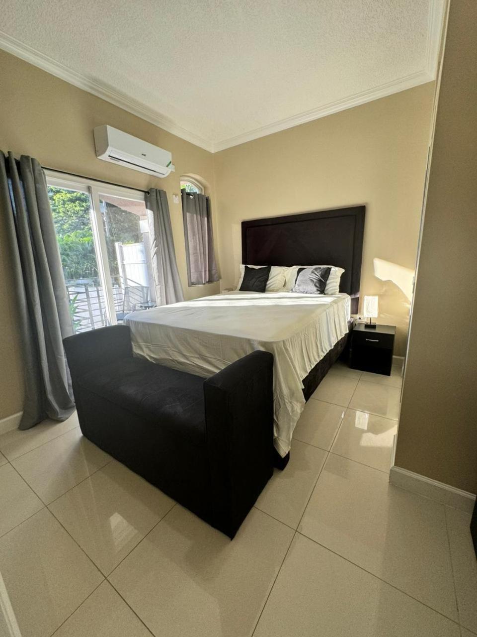 קינגסטון Ramzie'S Place מראה חיצוני תמונה